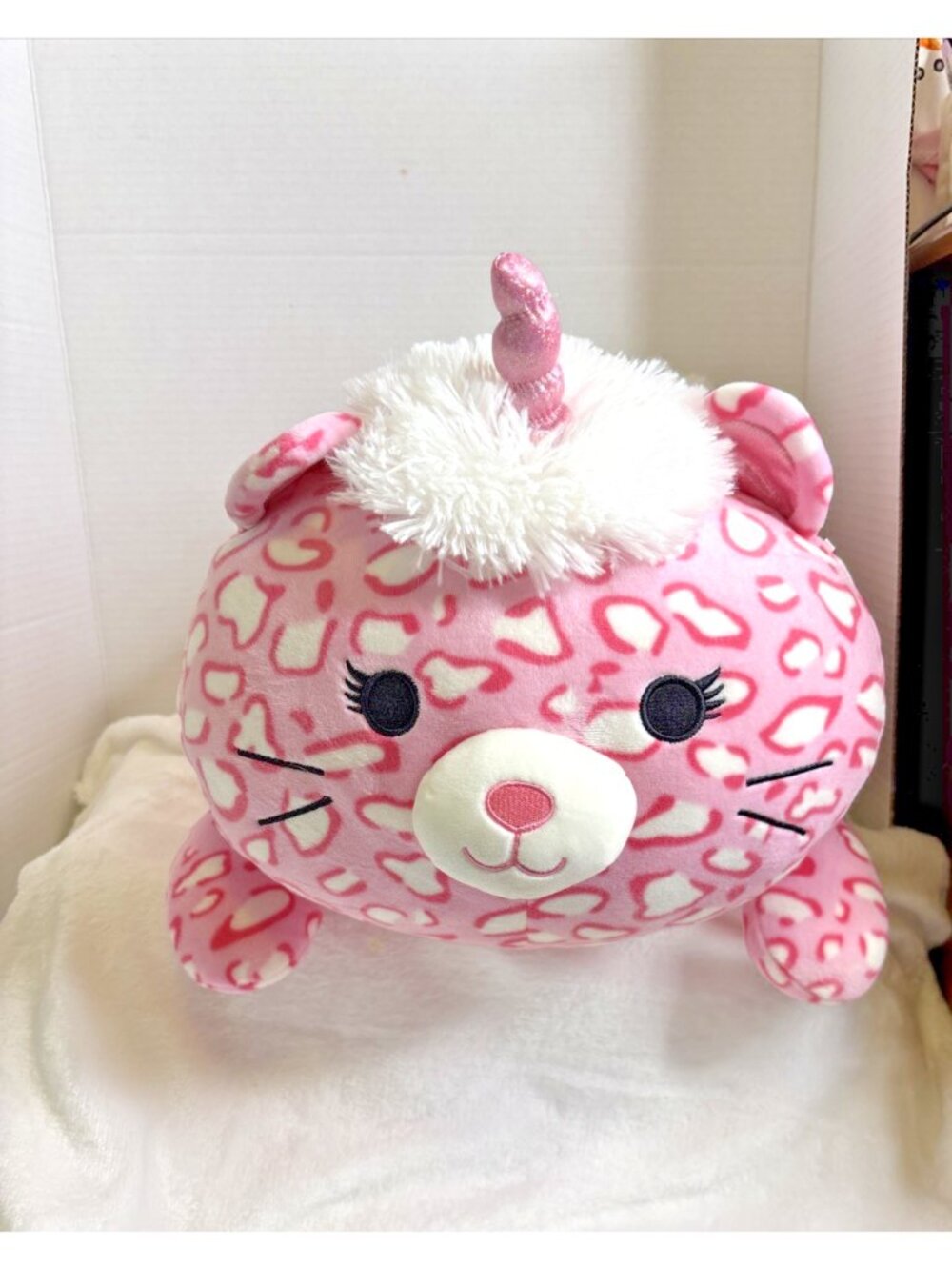 Squishmallows Hug Mees Wen Leoparda  Caticorn 18" Plush Stuffed Animal Toy